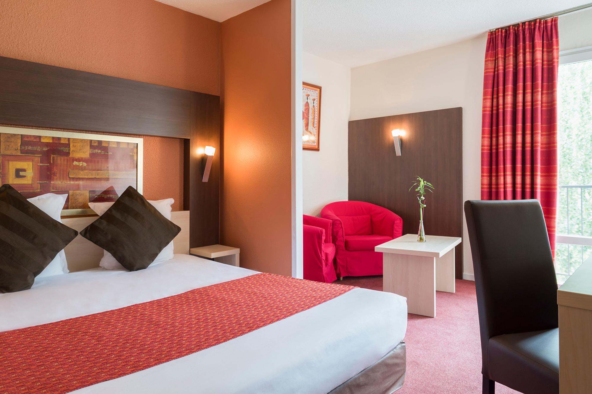 The Originals City, Hotel La Siesta, Annonay Est Davézieux エクステリア 写真